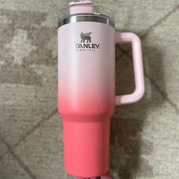RARE: Stanley quencher 40oz petal ombre coral pink tumbler - Picture 5 of 6